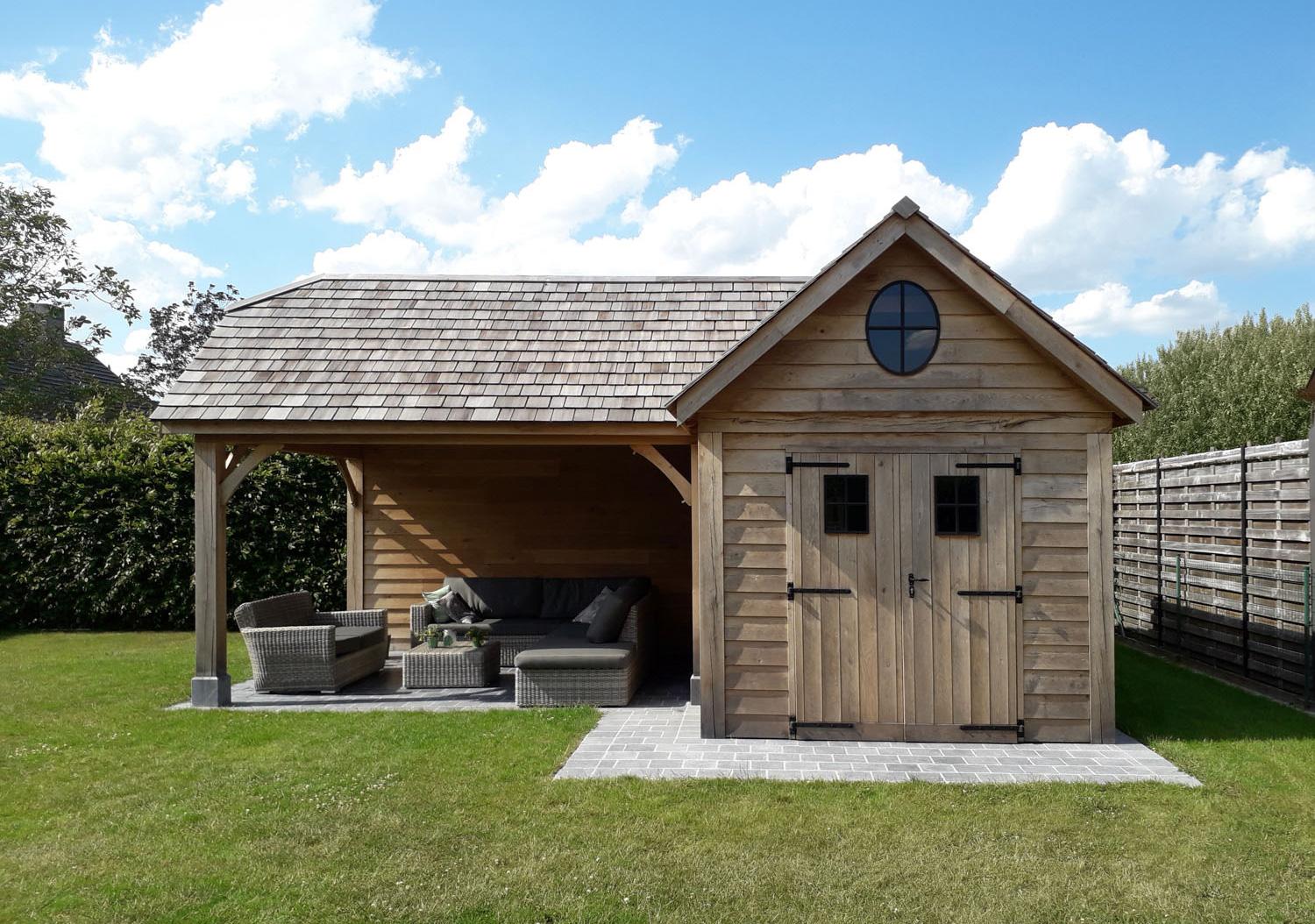 Ontdek prachtige bijgebouwen op maat. Hoogwaardige materialen en vakmanschap voor een duurzame, natuurlijke uitstraling in elke tuin. Creëer jouw perfecte buitenruimte met een stijlvol bijgebouw.